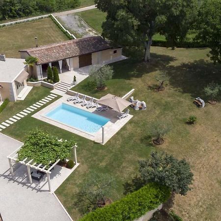 Villa Viscum In Central Istria For 8 Persons With Large Garden - Pet Friendly Pazin Exterior photo