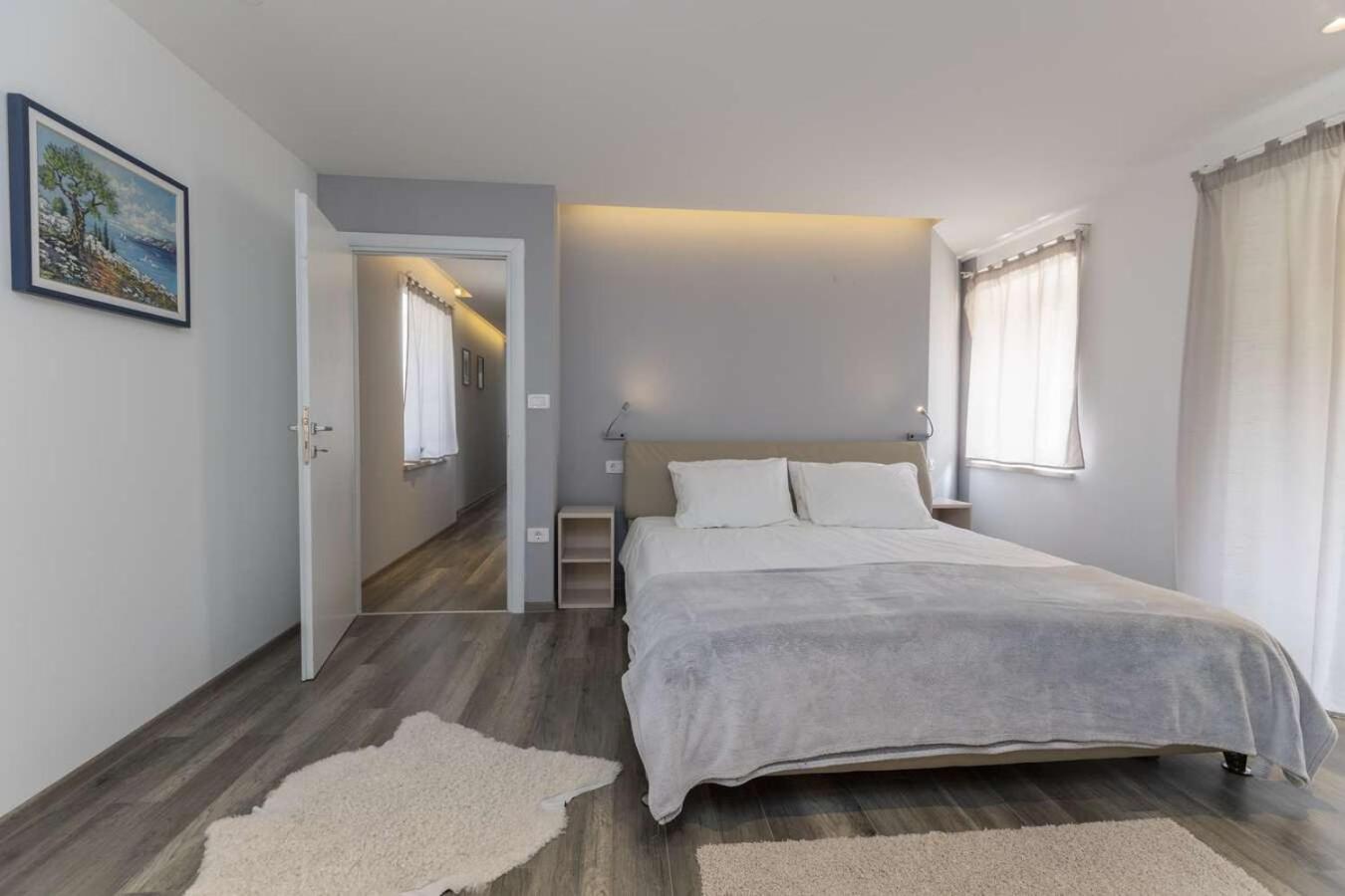 Villa Viscum In Central Istria For 8 Persons With Large Garden - Pet Friendly Pazin Exterior photo