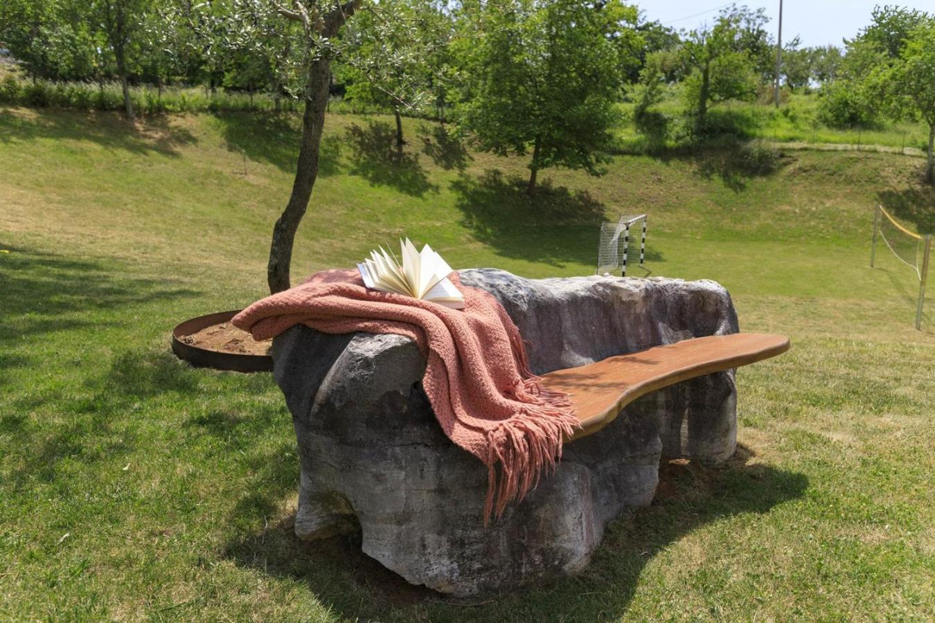 Villa Viscum In Central Istria For 8 Persons With Large Garden - Pet Friendly Pazin Exterior photo